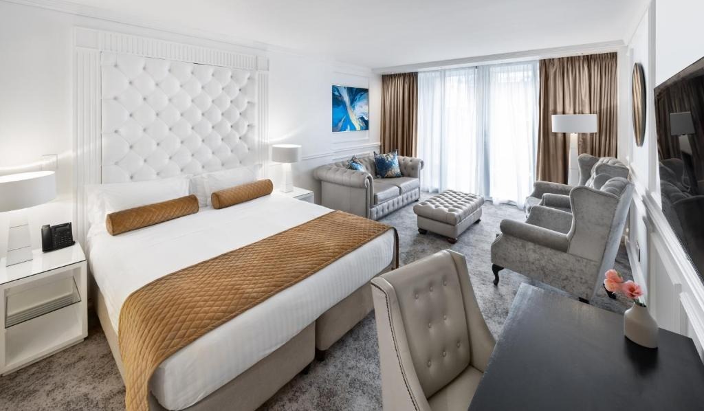 هتل پیپر کلاب هتل کیپ تاون